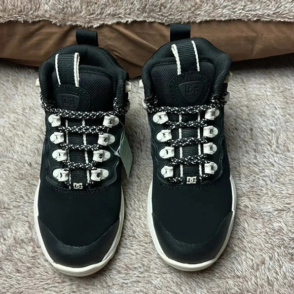 DC Women's Navigator Black Fashion Boot Size 5.5 NIB - Picture 12 of 16